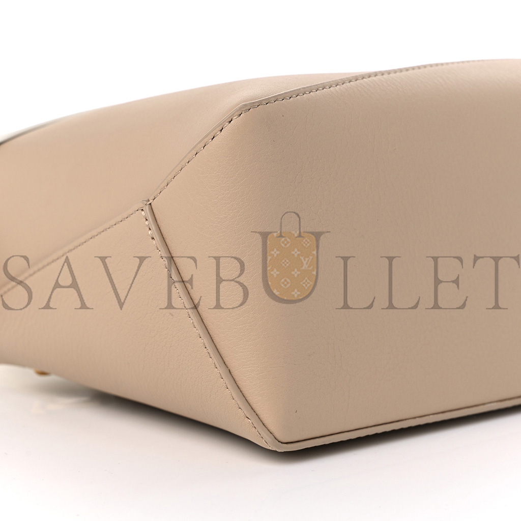 LOEWE CLASSIC CALFSKIN SMALL PUZZLE EDGE BAG SOFT WHITE PAPER CRAFT (24*16.5*10.5cm)