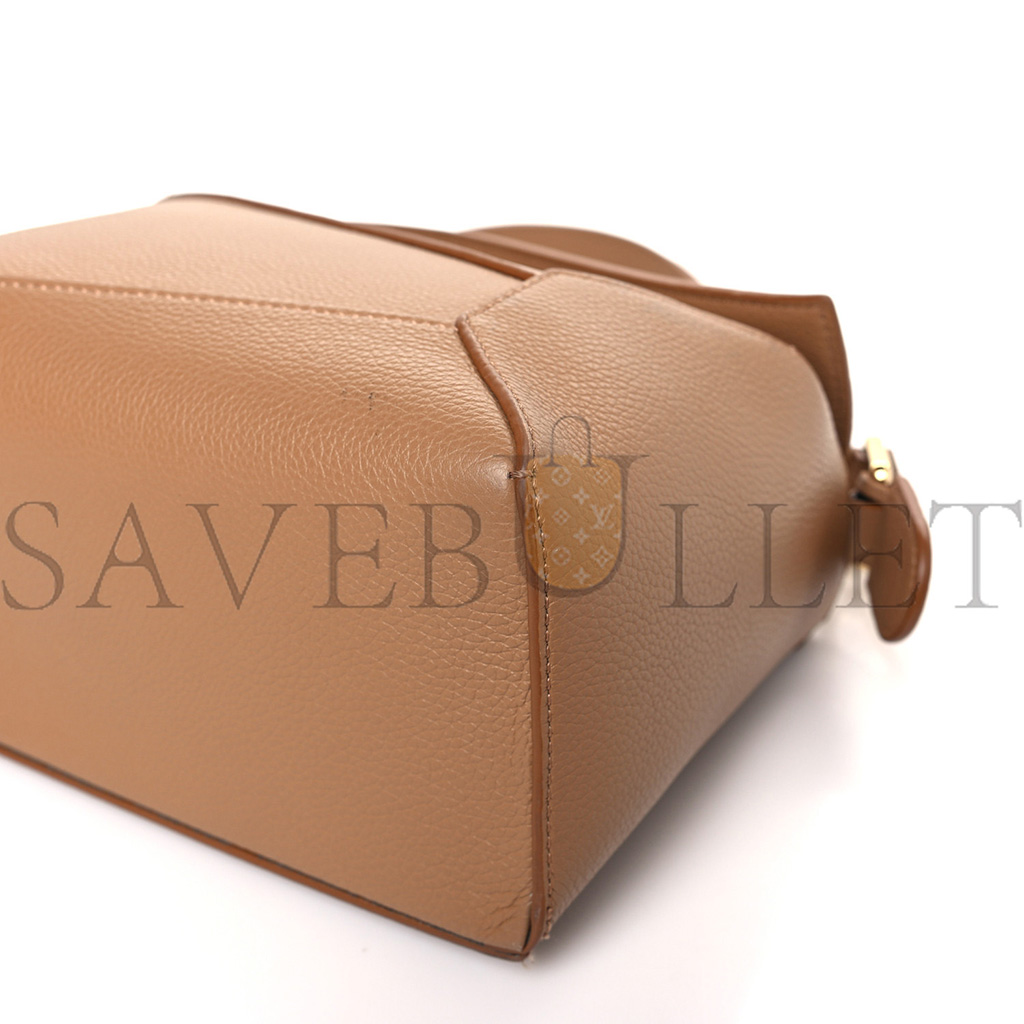 LOEWE GRAINED CALFSKIN SMALL PUZZLE EDGE BAG TOFFEE (24*16.5*10.5cm)